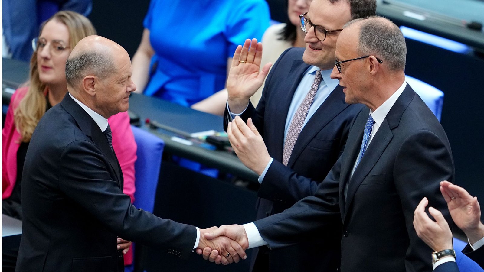 Olaf Scholz (links) und Friedrich Merz: Politik gleichen Stils?Foto: Kay Nietfeld/dpa