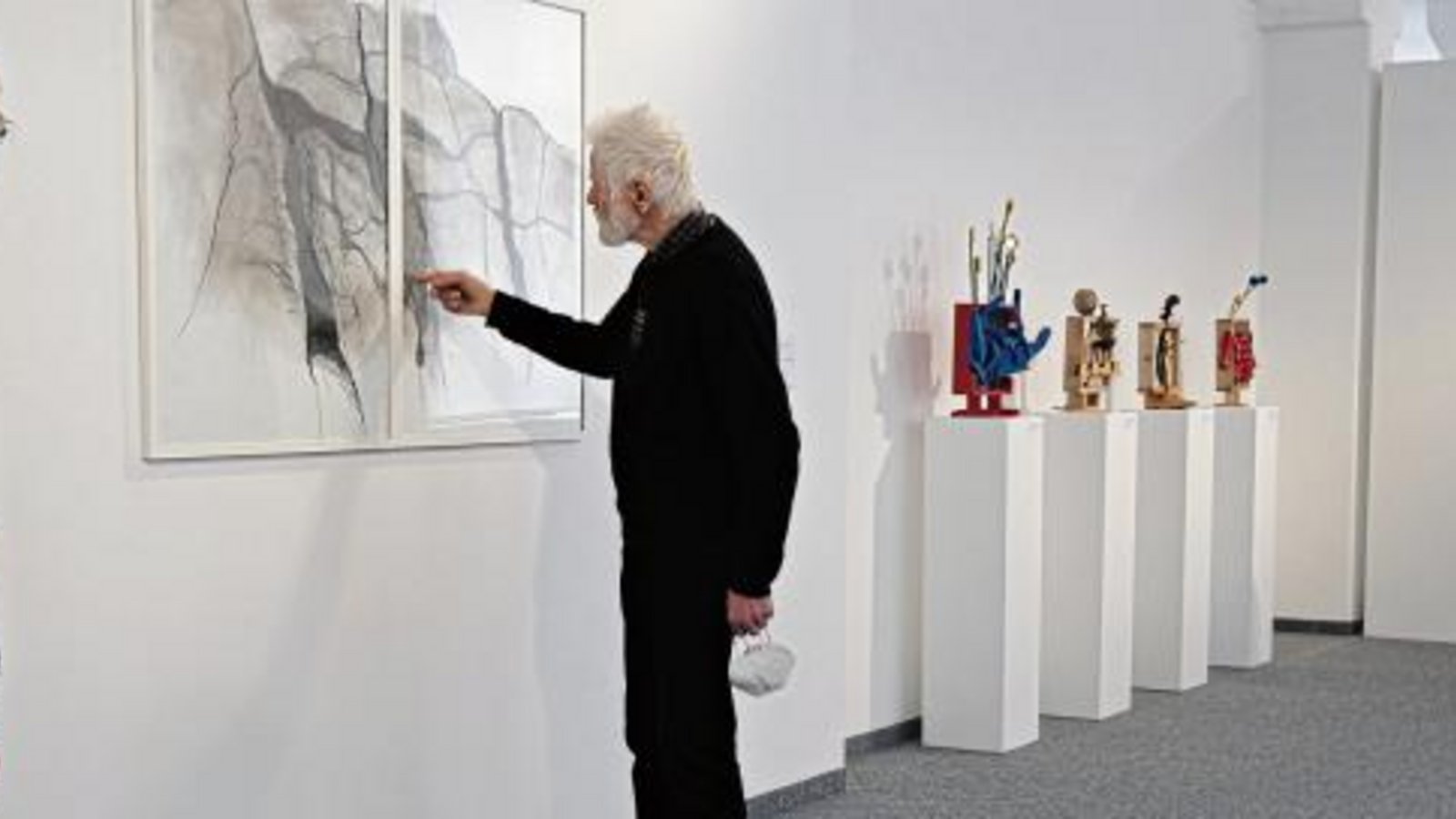 Besucher in der Pforzheimer Galerie. Foto: Friedrich Besucher in der Pforzheimer Galerie. Foto: Friedrich