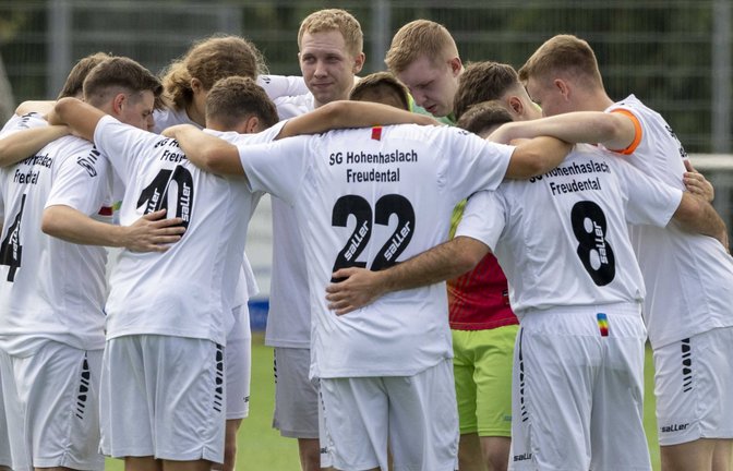 Zusammenstehen für den ersten Sieg heißt es für die Kicker der SGM Hohenhaslach/Freudental. <span class='image-autor'>Foto: Leitner</span>