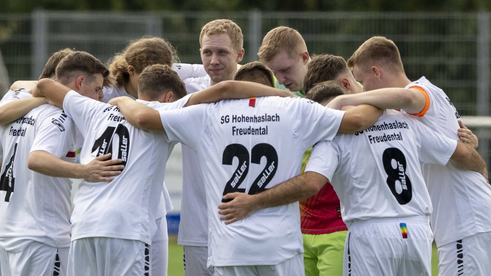 Zusammenstehen für den ersten Sieg heißt es für die Kicker der SGM Hohenhaslach/Freudental. Foto: Leitner