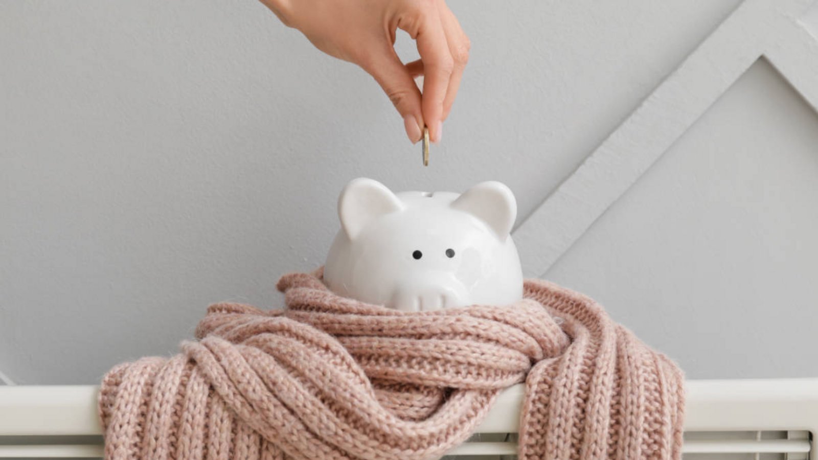 8 effektive Tipps, um die Nebenkosten in der Wohnung zu senken. Von richtigem Heizen und Lüften bis hin zu Strom- und Wassersparmaßnahmen. So entlasten Sie Ihren Geldbeutel und die Umwelt.Foto: Pixel-Shot / Shutterstock.com 8 effektive Tipps, um die Nebenkosten in der Wohnung zu senken. Von richtigem Heizen und Lüften bis hin zu Strom- und Wassersparmaßnahmen. So entlasten Sie Ihren Geldbeutel und die Umwelt.Foto: Pixel-Shot / Shutterstock.com