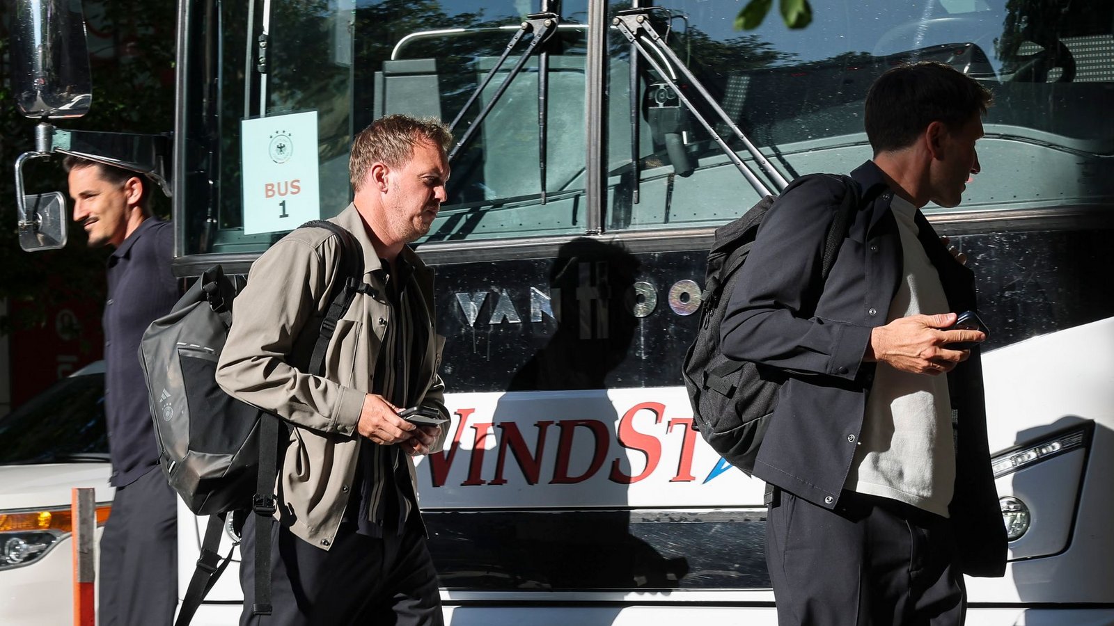Bundestrainer Julian Nagelsmann bei der Ankunft am Teamhotel in Chicago.Foto: Christian Charisius/dpa