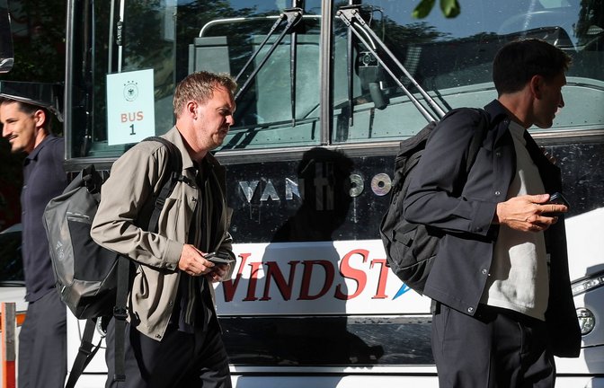 Bundestrainer Julian Nagelsmann bei der Ankunft am Teamhotel in Chicago.<span class='image-autor'>Foto: Christian Charisius/dpa</span>