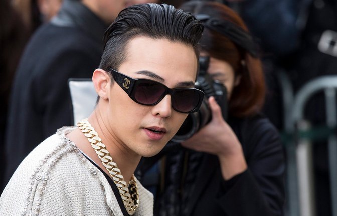 Die Band "BigBang" um Frontmann G-Dragon kehrt 2026 auf die Bühne zurück.<span class='image-autor'>Foto: picture alliance / dpa | Etienne Laurent</span>