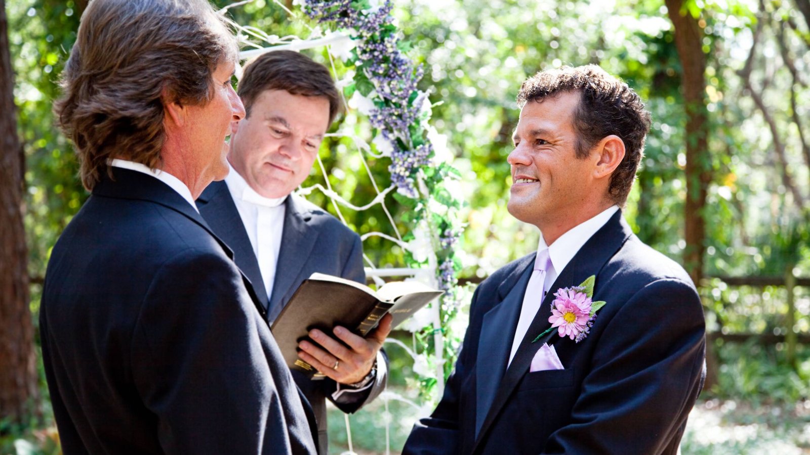 Das neue Vatikandokument zur Segnung homosexueller Paare stößt bei vielen Bischöfen weltweit weiter auf Widerstand (Symbolfoto).Foto: IMAGO/Design Pics/IMAGO/Lisa Das neue Vatikandokument zur Segnung homosexueller Paare stößt bei vielen Bischöfen weltweit weiter auf Widerstand (Symbolfoto).Foto: IMAGO/Design Pics/IMAGO/Lisa