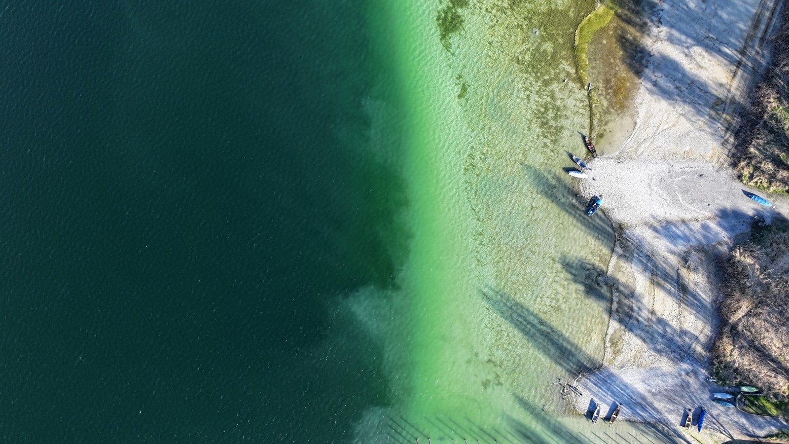 Rund um die Insel Reichenau wird das deutlich.Foto: dpa/Felix Kästle Rund um die Insel Reichenau wird das deutlich.Foto: dpa/Felix Kästle