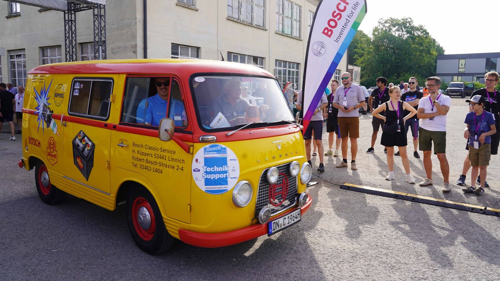 138 Oldtimer waren dabei auf der Ralley durch den Südwesten unterwegs.Foto: Andreas Rosar Fotoagentur-Stuttg/Andreas Rosar Fotoagentur-Stuttg 138 Oldtimer waren dabei auf der Ralley durch den Südwesten unterwegs.Foto: Andreas Rosar Fotoagentur-Stuttg/Andreas Rosar Fotoagentur-Stuttg