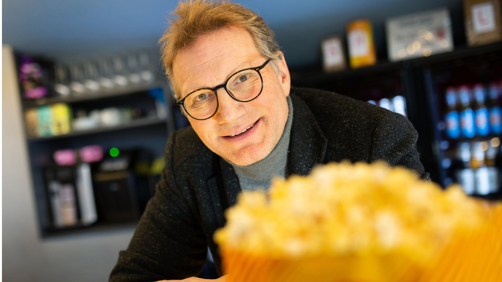 Carsten Schuffert in seinem PopcornkinoFoto: Ines Rudel