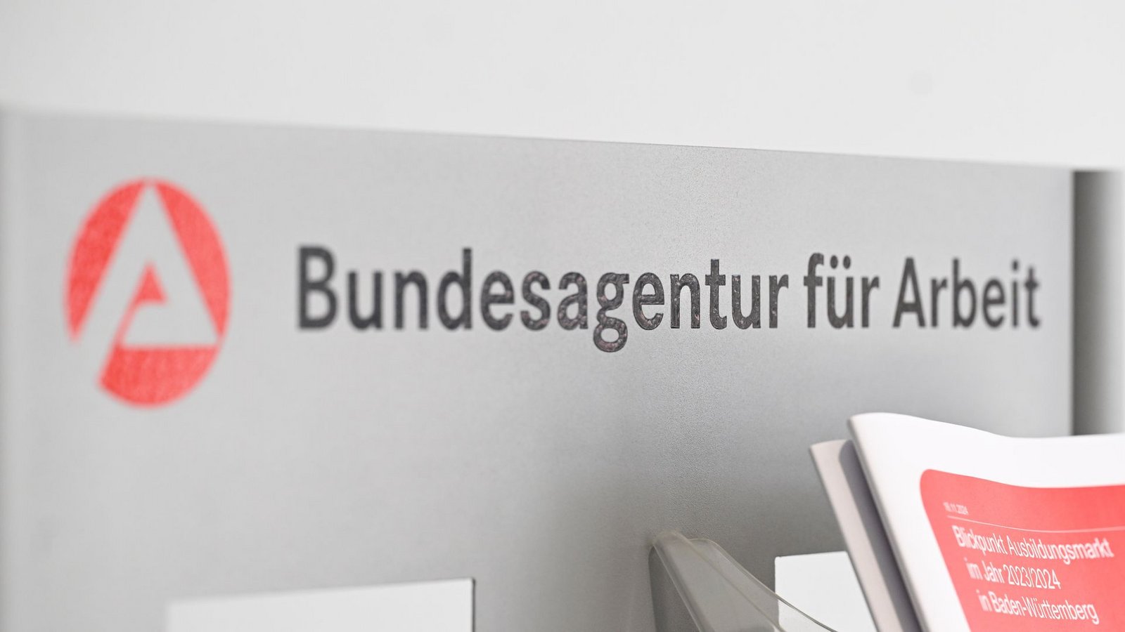 Die Bundesagentur für Arbeit stellt ihre Statistik für den Monat Mai vor (Archivbild).Foto: Bernd Weißbrod/dpa Die Bundesagentur für Arbeit stellt ihre Statistik für den Monat Mai vor (Archivbild).Foto: Bernd Weißbrod/dpa