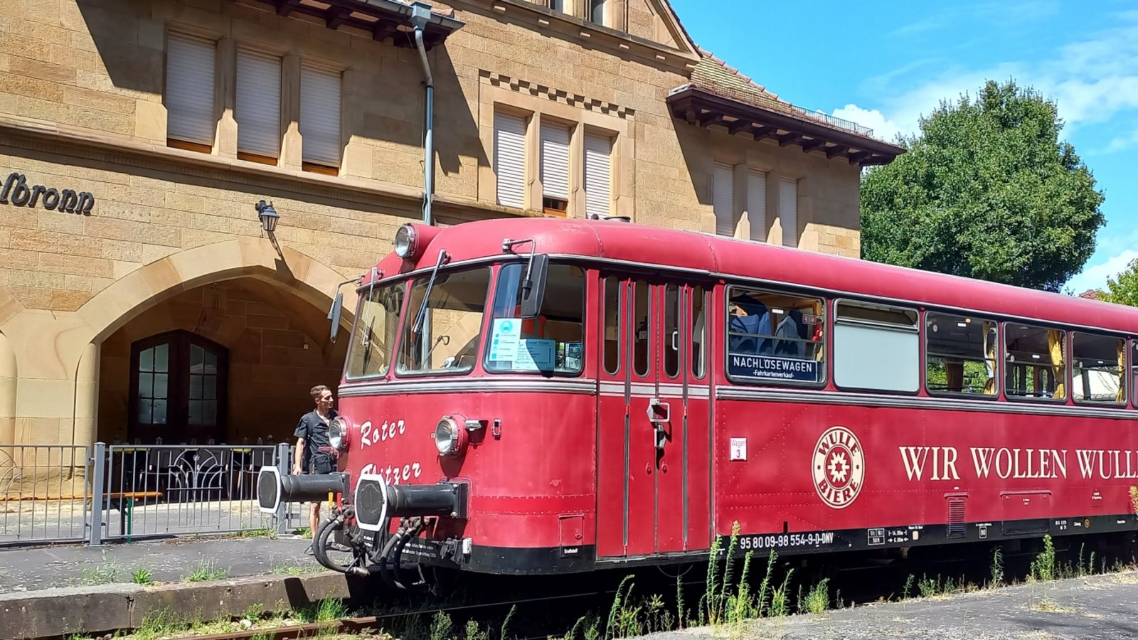 Der Kloster-Flitzer in Maulbronn. Foto: Förderverein Schienenbus Der Kloster-Flitzer in Maulbronn. Foto: Förderverein Schienenbus