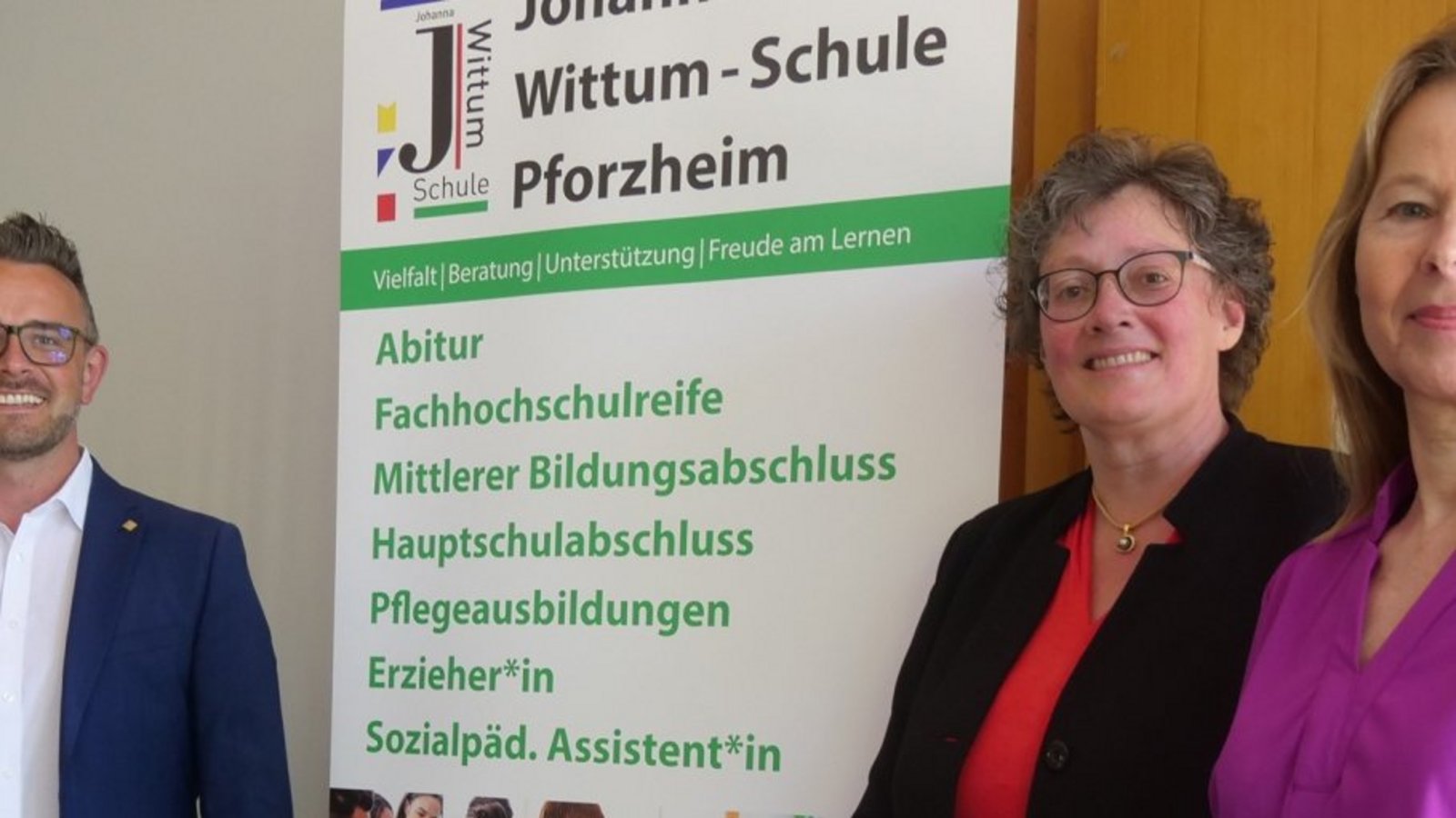 Wollen mit einem neuen Bildungsgang die Betreuung in Kindertageseinrichtungen stärken (von links): Peter Boch, Ulrike Kagerhuber und Martina Lehmann. Foto: Friedrich Wollen mit einem neuen Bildungsgang die Betreuung in Kindertageseinrichtungen stärken (von links): Peter Boch, Ulrike Kagerhuber und Martina Lehmann. Foto: Friedrich