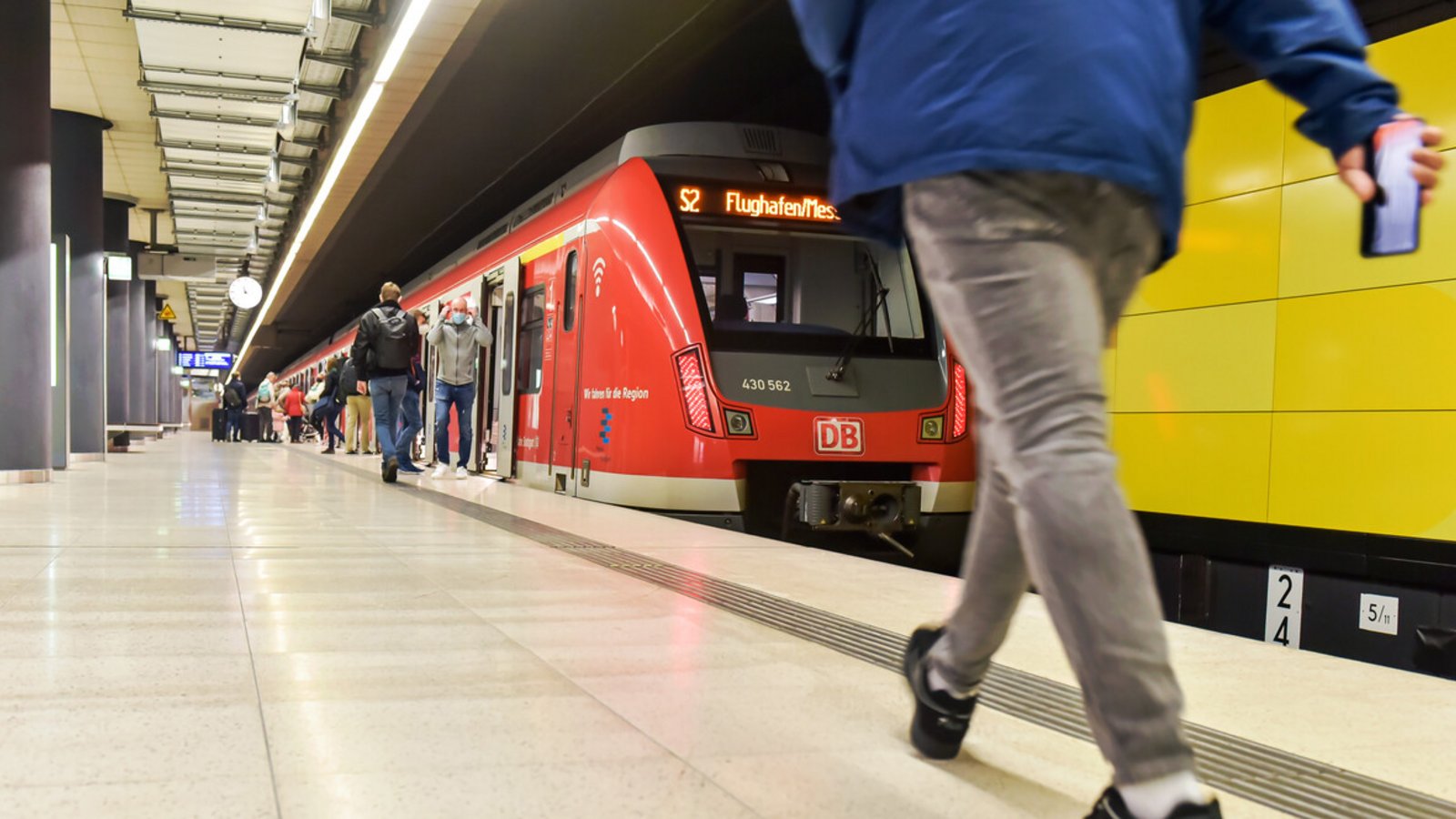 Auf der Stammstrecke im S-Bahn-Tunnel werden neue Gleise verlegt.Foto: Lg/Max Kovalenko Auf der Stammstrecke im S-Bahn-Tunnel werden neue Gleise verlegt.Foto: Lg/Max Kovalenko
