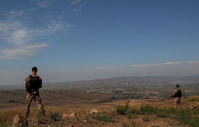 In das Gebiet von Wadi Khaled an der libanesisch-syrischen Grenze im Nordlibanon flüchten täglich Hunderte Menschen.<span class='image-autor'>Foto: Marwan Naamani/dpa</span>