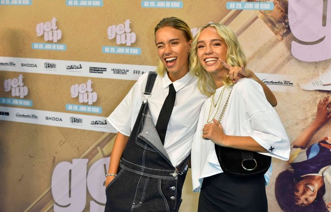 Die Zwillinge Lena (l.) und Lisa Mantler wurden über Social Media berühmt.<span class='image-autor'>Foto: IMAGO / BREUEL-BILD</span>