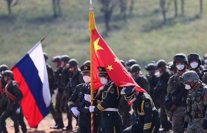 In der Vergangenheit gab es mehrere gemeinsame Militärmanöver von China und Russland. (Archivbild)<span class='image-autor'>Foto: imago//Yuri Smityuk</span>
