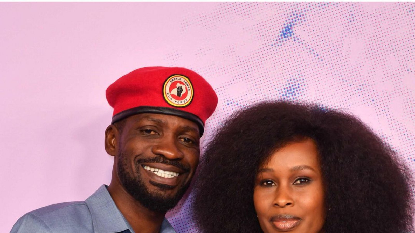 Der ugandische Oppositionspolitiker und Sänger Bobi Wine und seine Frau Barbie Kyagulanyi wurden als „The Futurist“ geehrt.Foto: AFP/VALERIE MACON Der ugandische Oppositionspolitiker und Sänger Bobi Wine und seine Frau Barbie Kyagulanyi wurden als „The Futurist“ geehrt.Foto: AFP/VALERIE MACON
