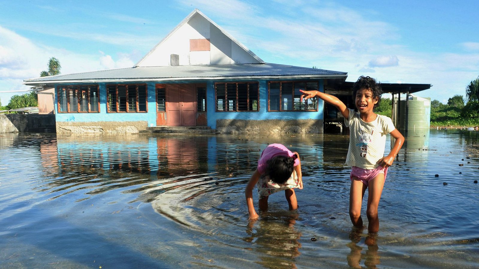 Auf Tuvalu rückt der Ozean immer näher.Foto: dpa/Kyodo Auf Tuvalu rückt der Ozean immer näher.Foto: dpa/Kyodo