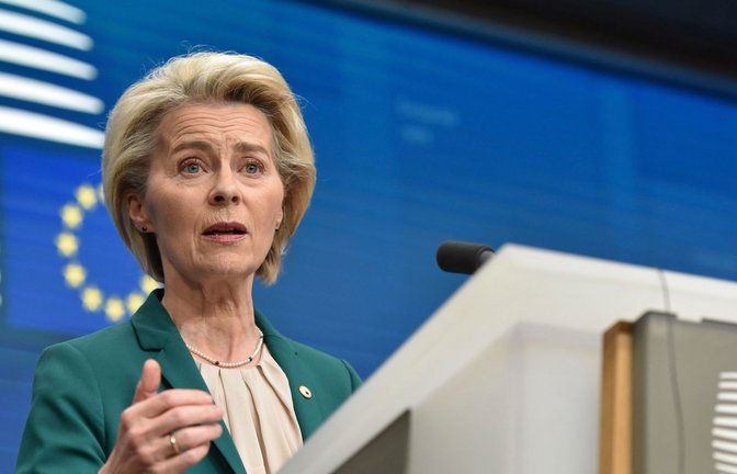Die Präsidentin der Europäischen Kommission: Ursula von der Leyen.<span class='image-autor'>Foto: Harry Nakos/AP/dpa</span>