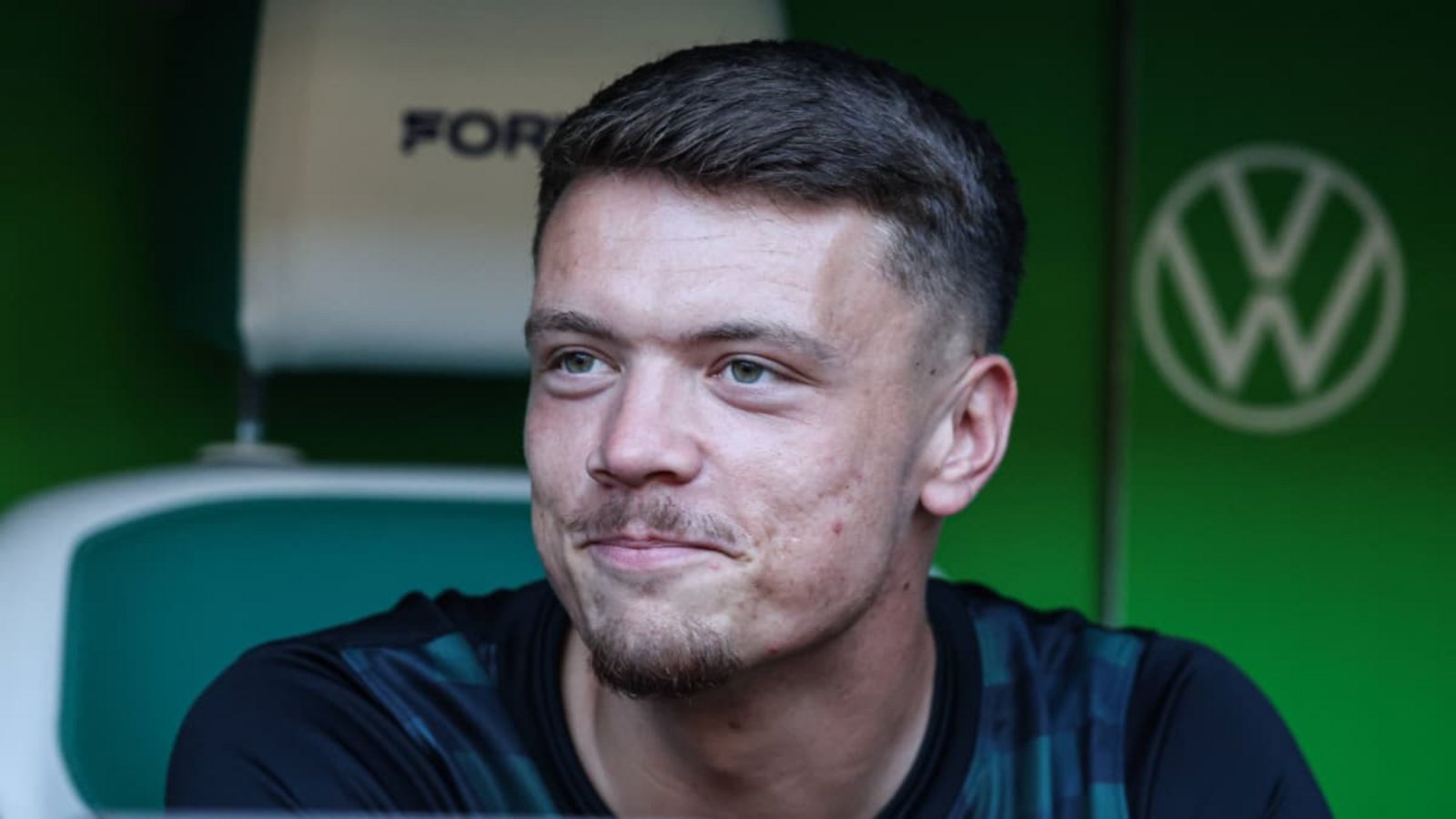 Kommt vom Erstliga-Absteiger VfL Wolfsburg und freut sich auf den VfB: der 21-jährige Dzenan Pejcinovic.IMAGO/Christian Schroedter Kommt vom Erstliga-Absteiger VfL Wolfsburg und freut sich auf den VfB: der 21-jährige Dzenan Pejcinovic.IMAGO/Christian Schroedter