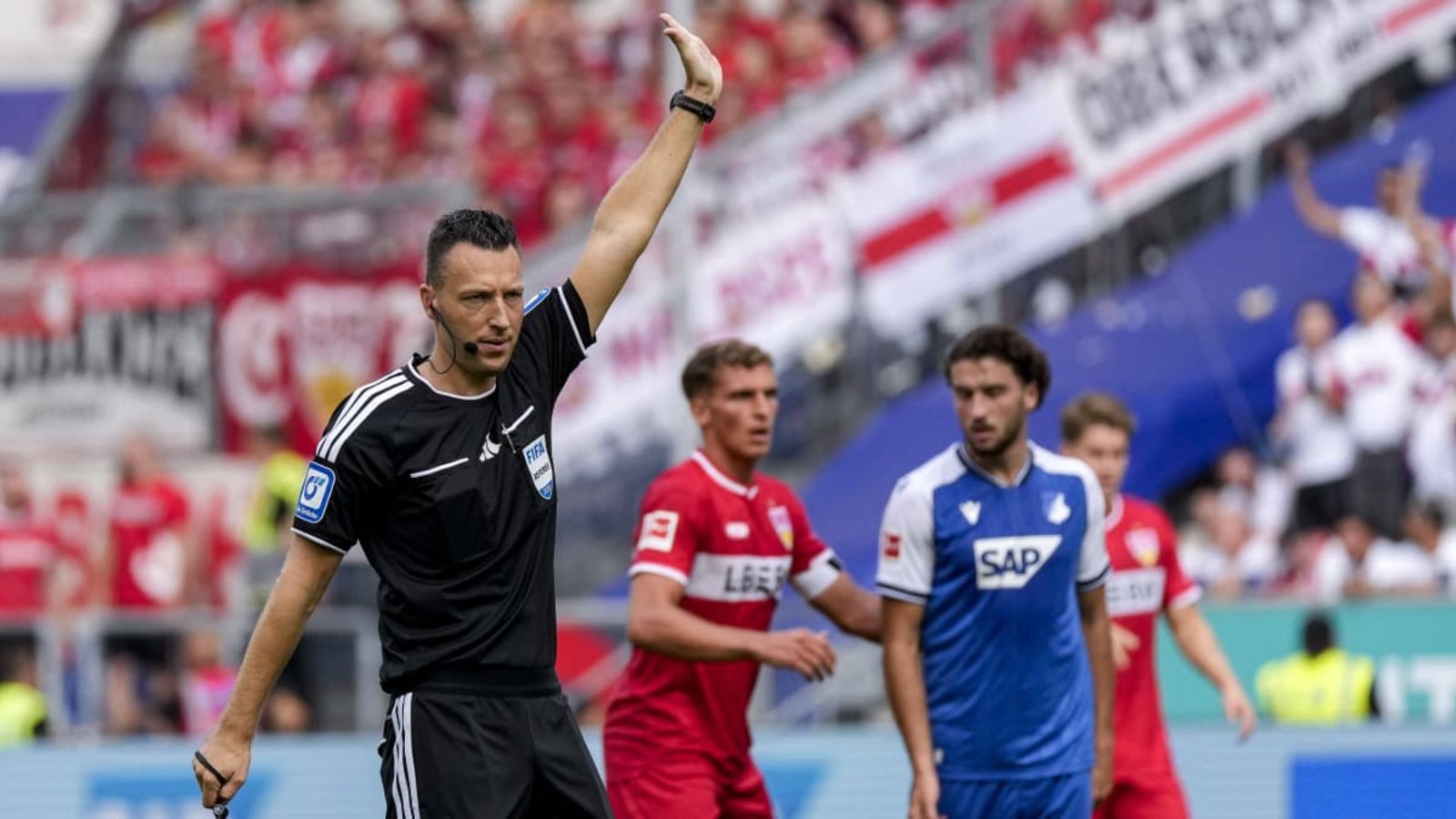 Schiedsrichter Sven Jablonski lag in Sinsheim nicht immer richtig.IMAGO/foto2press
