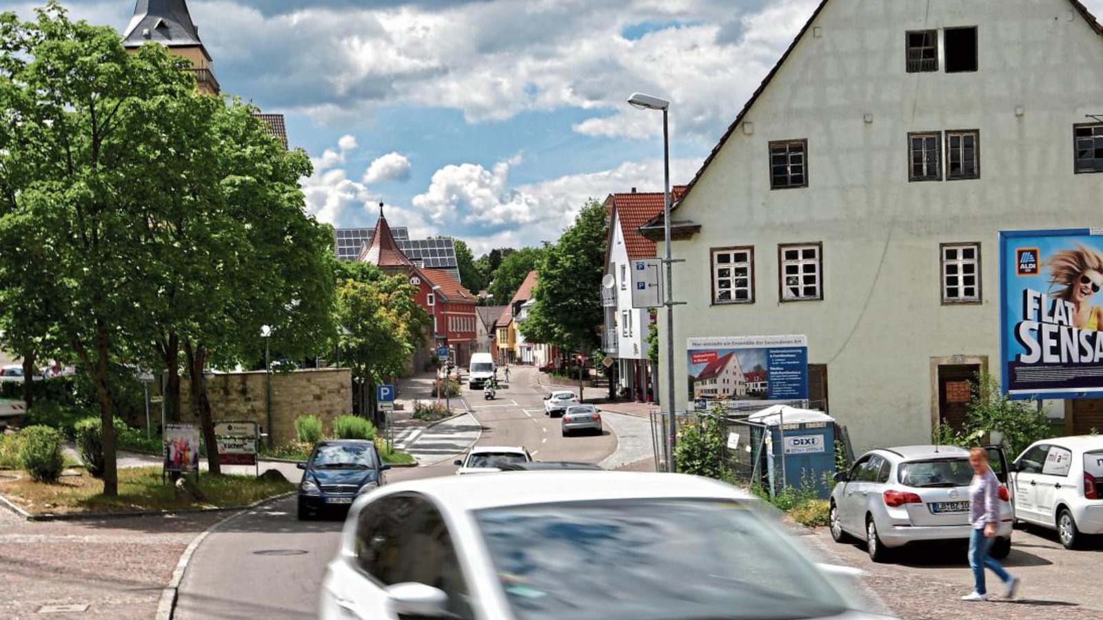 In der Ortsdurchfahrt Sachsenheim soll es Tempo 30 geben. Foto: Kalb
