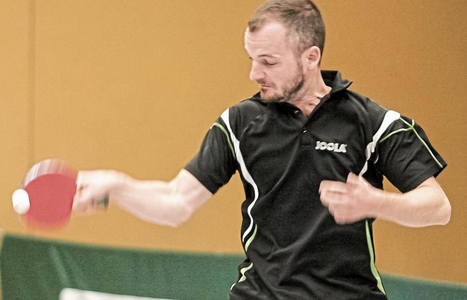 Enzweihingens Spitzenspieler Tobias Weindorf holte den Ehrenpunkt für die Gäste in Großglattbach. Foto: Archiv/Simecek