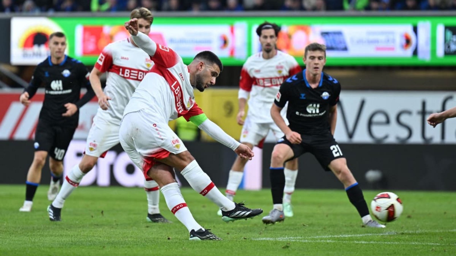 Deniz Undav und der VfB zeigte trotz des Erfolgs eine durchwachsene Leistung.Swen Pförtner/dpa Deniz Undav und der VfB zeigte trotz des Erfolgs eine durchwachsene Leistung.Swen Pförtner/dpa
