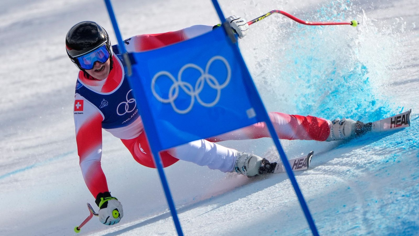 Franjo von Allmen ist im Super-G zu seiner dritten Goldmedaille gerast.Foto: John Locher/AP/dpa