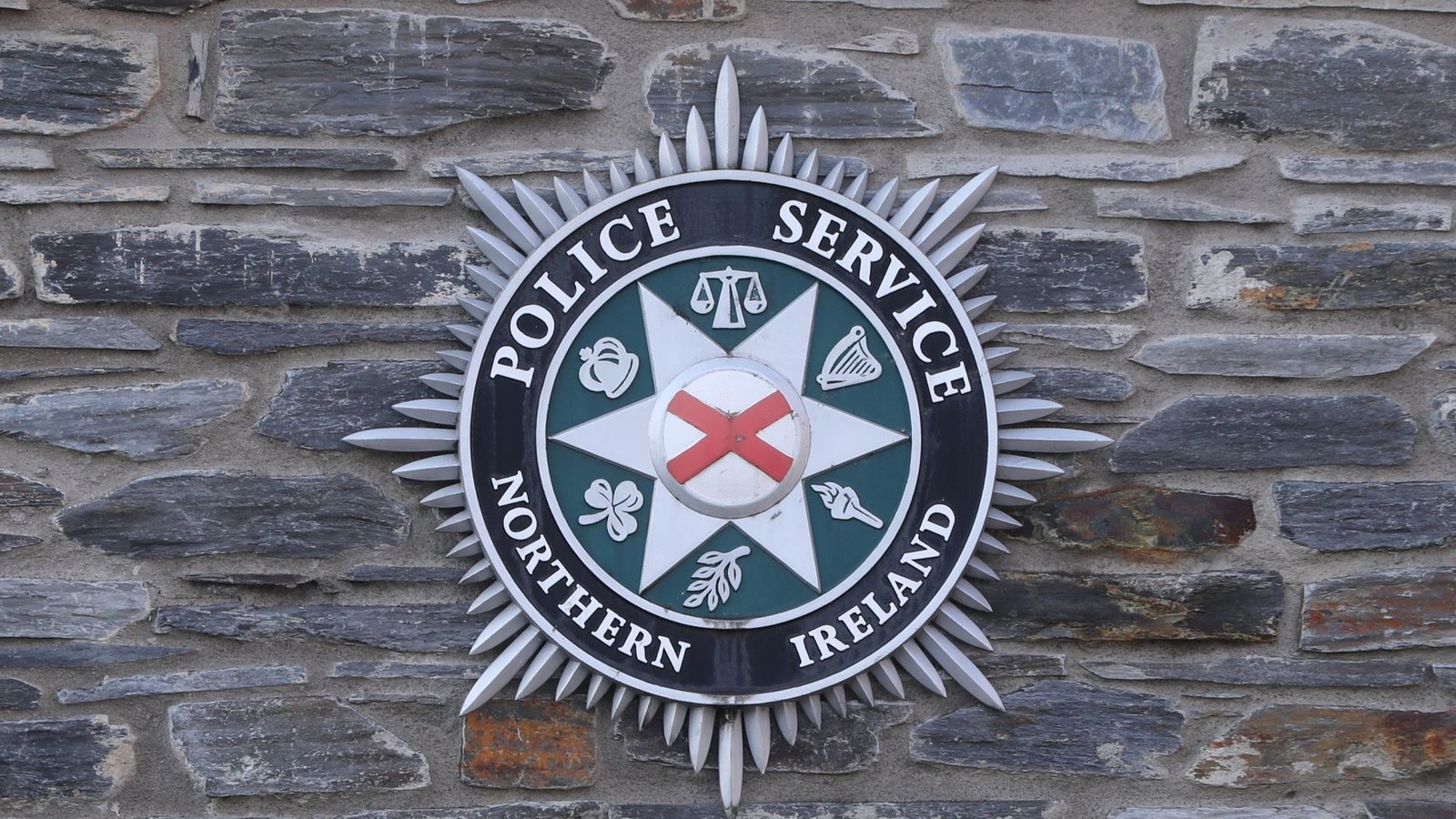Das Logo des Police Service of Northern Ireland.Foto: Niall Carson/PA Wire/dpa