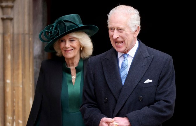 König Charles und Königin Camilla wollen am kommenden Dienstag eine Krebsklinik besuchen und sich dort mit Ärzten und Patienten treffen.<span class='image-autor'>Foto: Hollie Adams/Reuters Pool/AP/dpa</span>