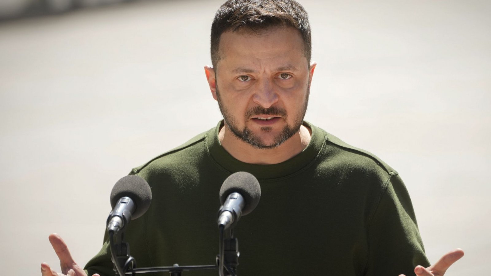Wolodymyr Selenskyj hat den Leiter seiner Leibwache entlassen.Foto: dpa/Efrem Lukatsky Wolodymyr Selenskyj hat den Leiter seiner Leibwache entlassen.Foto: dpa/Efrem Lukatsky