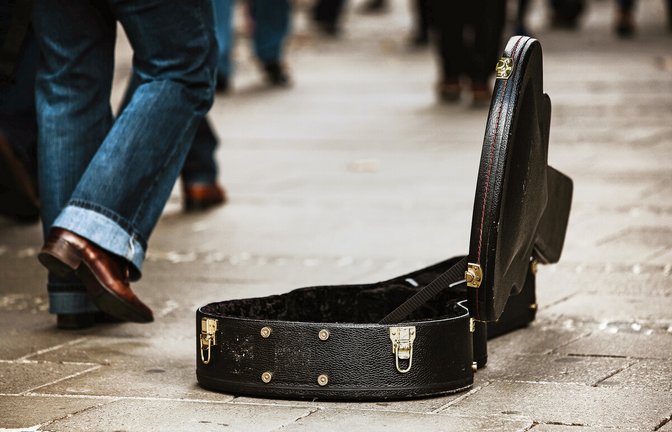 Die Regeln für Straßenmusiker sehen in Stuttgart vor, dass an einem Standort höchstens 30 Minuten am Stück gespielt werden darf.<span class='image-autor'>Foto: Pixabay AndreasAux</span>