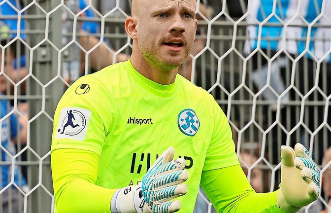 Die Kickers wollen ihren Keeper Felix Dornebusch unbedingt halten.<span class='image-autor'>Foto: Baumann</span>