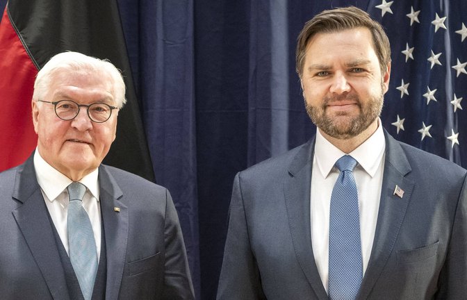 Freundschaftstreffen? – US-Vizepräsident J. D. Vance (rechts) bei Bundespräsident Frank-Walter Steinmeier auf der Münchener Sicherheitskonferenz.<span class='image-autor'>Foto: Imago/dts Nachrichtenagentur//Bergmann, Guido</span>