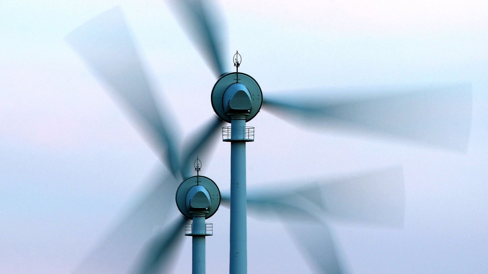 Bis sich Windräder drehen, wird viel geklagt.Foto: dpa/Hildenbrand Bis sich Windräder drehen, wird viel geklagt.Foto: dpa/Hildenbrand