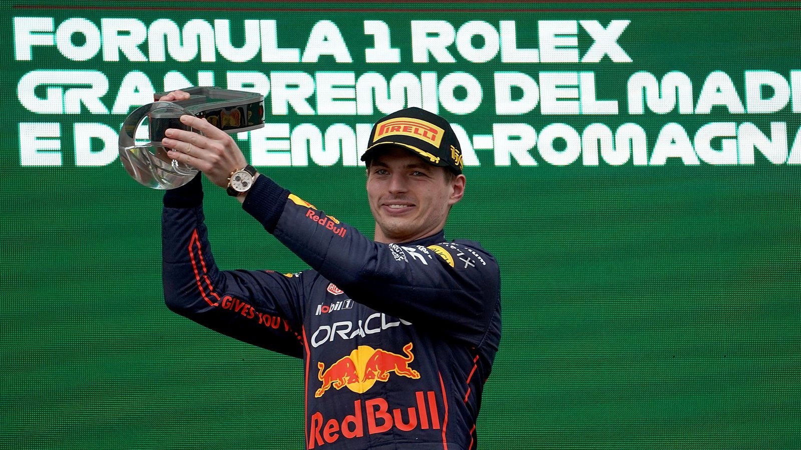 Siegte beim Grand Prix der Emilia-Romagna, weil er sich keine Fehler leistete: Sieger Max Verstappen aus den Niederlanden.Foto: Hasan Bratic/dpa