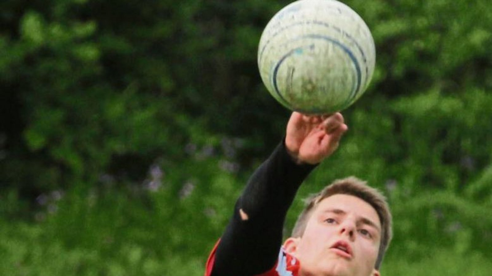 Jakob Kilpper hat als eher defensiv starker Zweitschlagmann einen festen Platz im Kader der TVV-Ertsligafaustballer. Foto: Nachreiner Jakob Kilpper hat als eher defensiv starker Zweitschlagmann einen festen Platz im Kader der TVV-Ertsligafaustballer. Foto: Nachreiner