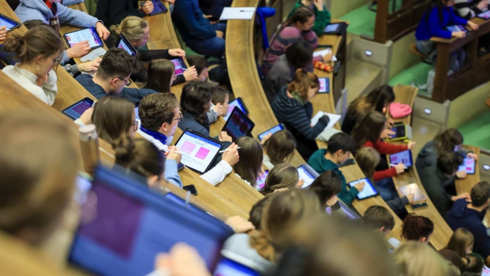 Studierende sollen künftig mehr Bafög erhalten.Jan Woitas/dpa Studierende sollen künftig mehr Bafög erhalten.Jan Woitas/dpa