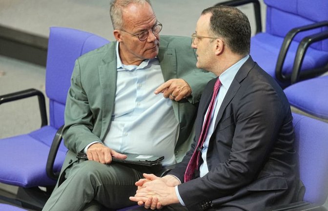 SPD-Fraktionschef Matthias Miersch und Jens Spahn haben zuletzt gut zusammengearbeitet.<span class='image-autor'>Michael Kappeler/dpa</span>