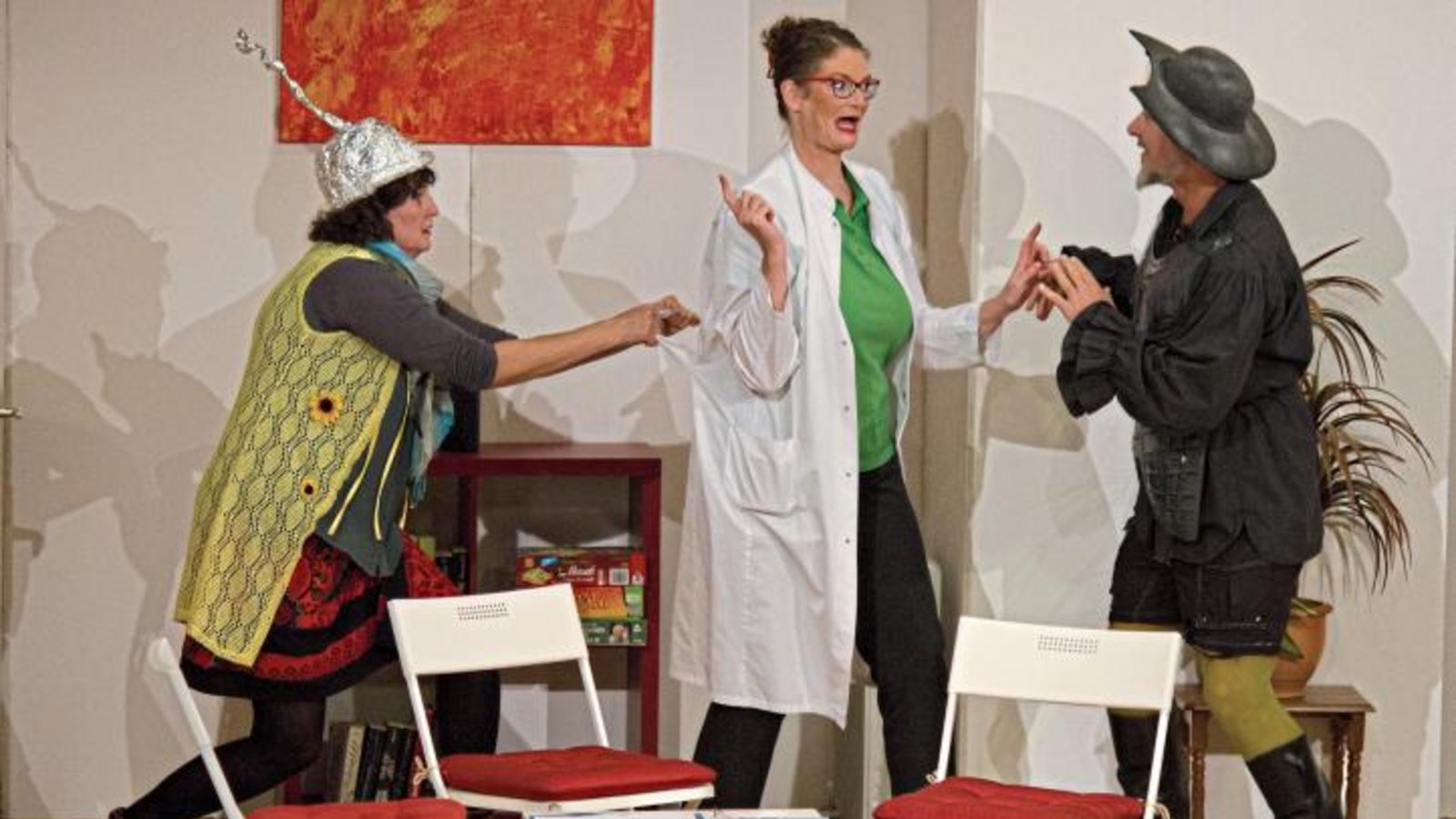 Frau Doktor droht die Kontrolle zu verlieren. Fotos: Friedrich Frau Doktor droht die Kontrolle zu verlieren. Fotos: Friedrich