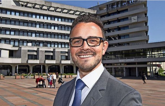 Seit siebeneinhalb Jahren lenkt Peter Boch die Geschicke von Pforzheim. Jetzt muss er sich der Wiederwahl stellen.<span class='image-autor'>Foto: dpa/Uli Deck</span>