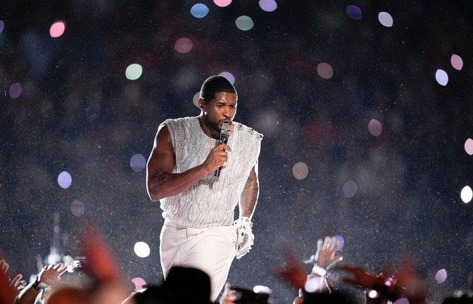 Usher war schon 2011 gemeinsam mit den Black Eyed Peas in der Halbzeitshow aufgetreten.<span class='image-autor'>Foto: Brynn Anderson/AP/dpa</span>