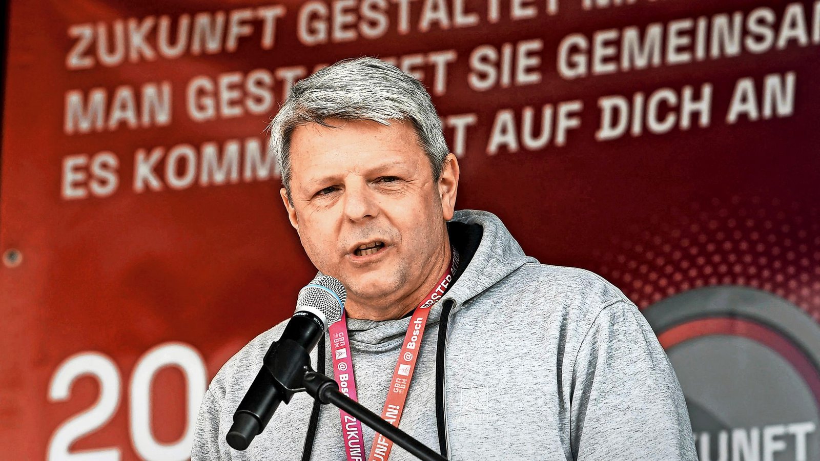 Bosch-Betriebsrat Frank Sell will gegen das Sparprogramm kämpfenFoto: AFP Bosch-Betriebsrat Frank Sell will gegen das Sparprogramm kämpfenFoto: AFP