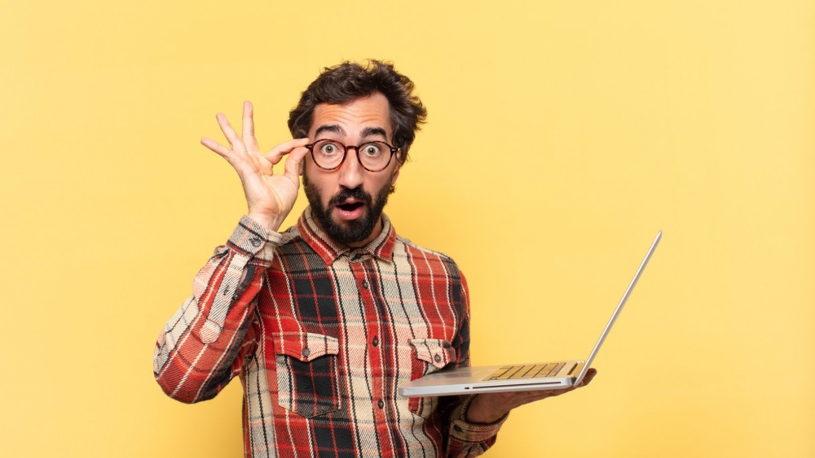 Klischeehaftes Bild eines Nerds.Foto: Kues / shutterstock.com