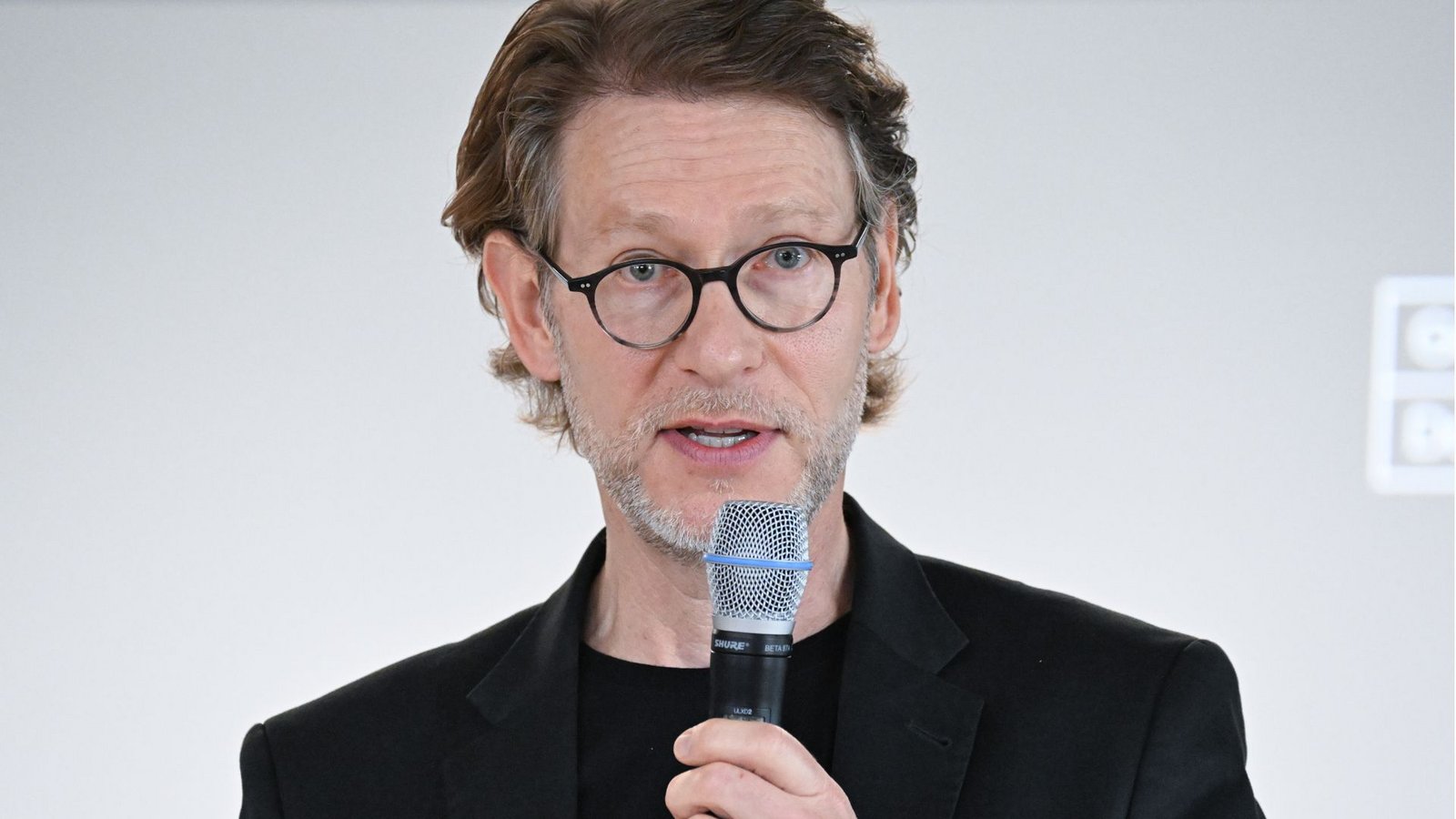 Der baden-württembergische Staatsminister Florian Stegmann bei der Vorstellung von „F13“ im JuliFoto: dpa/Bernd Weißbrod