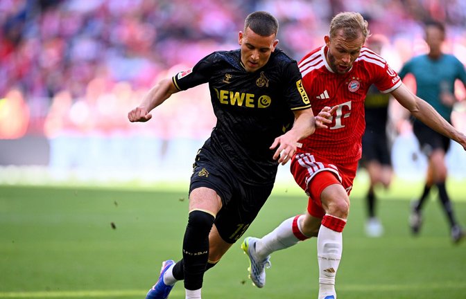 Der Kölner Said El Mala (links) im Zweikampf mit Bayern-Spieler Konrad Laimer<span class='image-autor'>Foto: Tom Weller/dpa/Tom Weller</span>