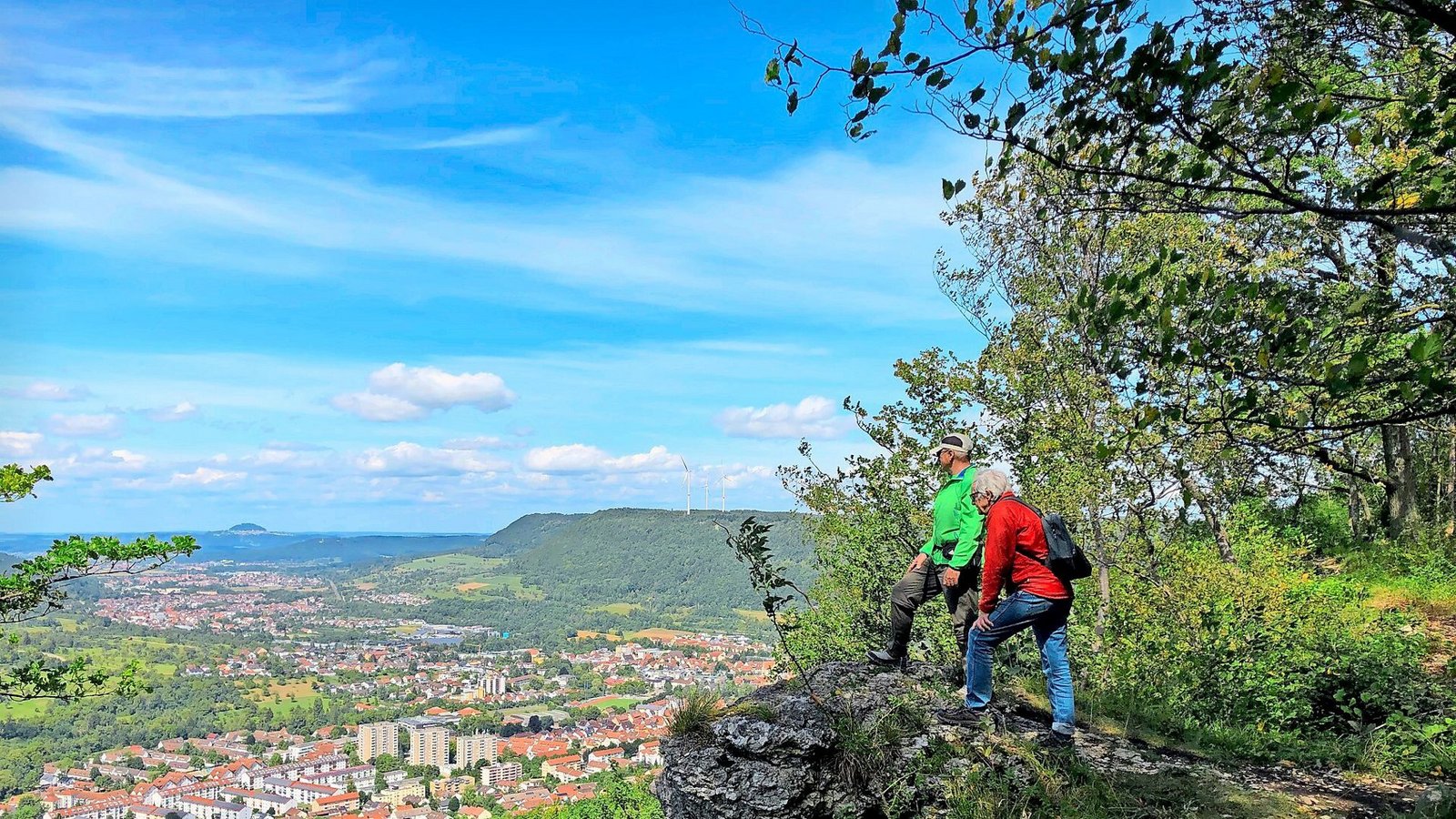 Blick vom Bodenfels ins Filstal mit Geislingen, Kuchen und SüßenFoto: /Jakob Panitz Blick vom Bodenfels ins Filstal mit Geislingen, Kuchen und SüßenFoto: /Jakob Panitz