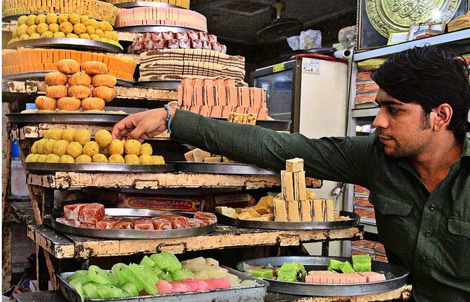 Das Zuckerfest beendet den Fastenmonat Ramadan. (Symbolbild)<span class='image-autor'>Foto: dpa/Arshad Arbab</span>