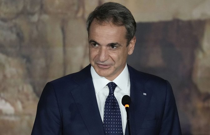 Premierminister Kyriakos Mitsotakis hält die Sozialleistungen in Deutschland für einen Anreiz zur Sekundärmigration.<span class='image-autor'>Foto: dpa/Petros Karadjias</span>
