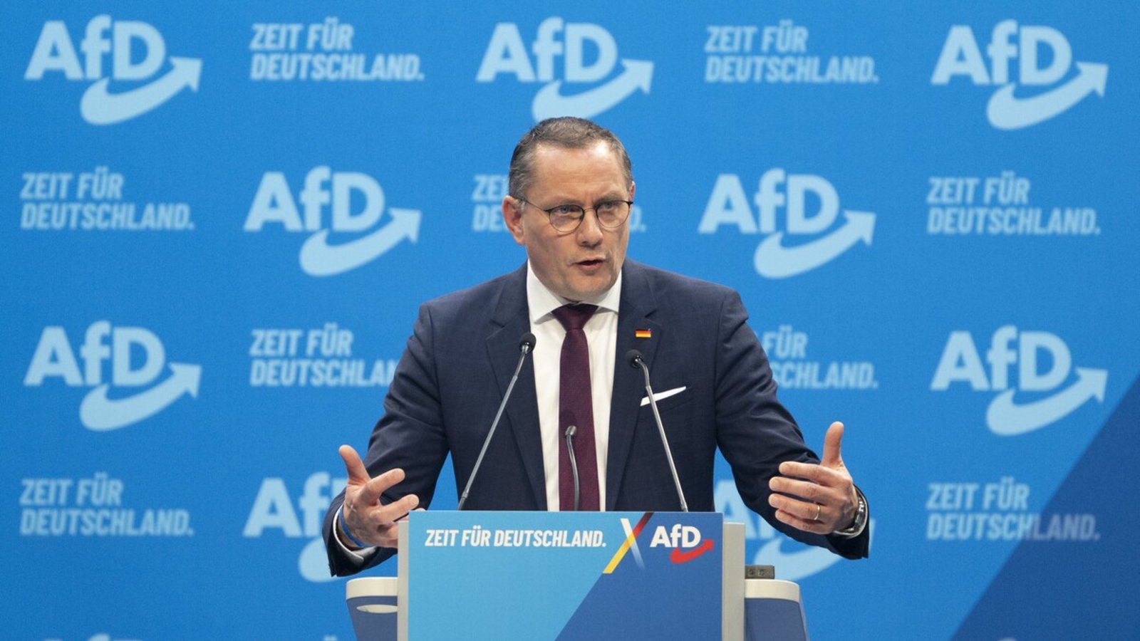 Ein Verehrer Putins: AfD-Chef Tino ChrupallaFoto: dpa Ein Verehrer Putins: AfD-Chef Tino ChrupallaFoto: dpa